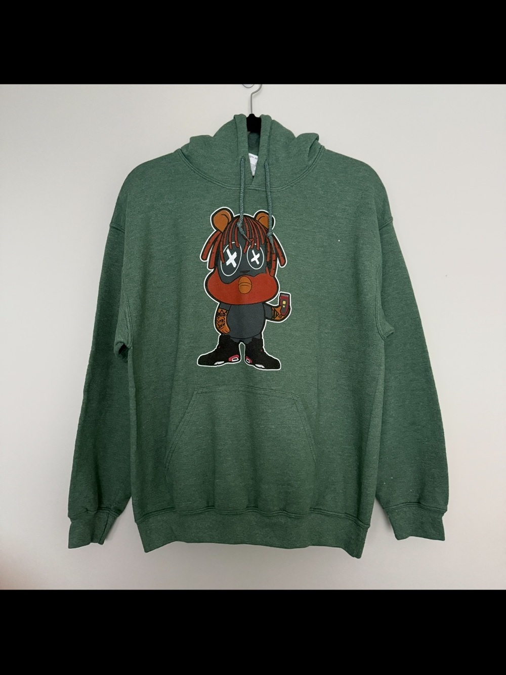 Gildan Green Crewneck Hoodie with Bear Graphic Mens Sweatshirt Hoodie Size M
